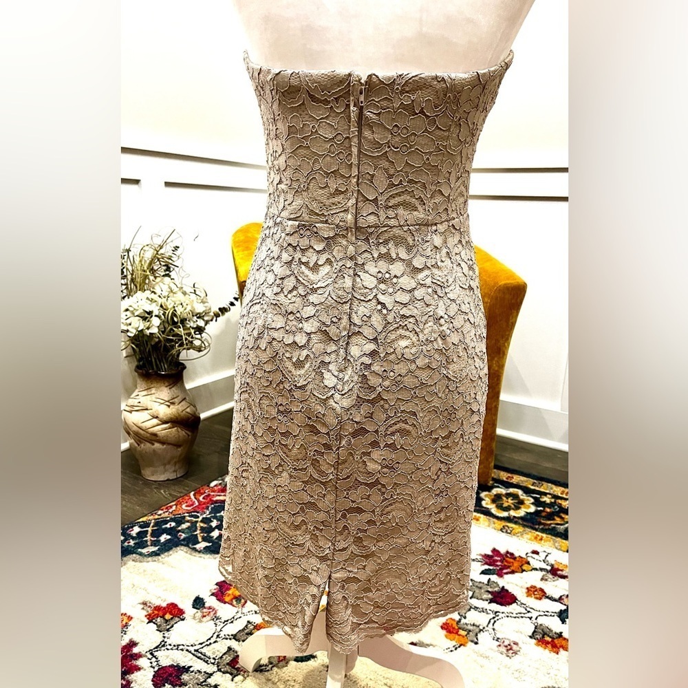 NWT David’s bridal strapless knee length dress w/lace overlay SZ 6. Lt taupe. - Picture 4 of 13